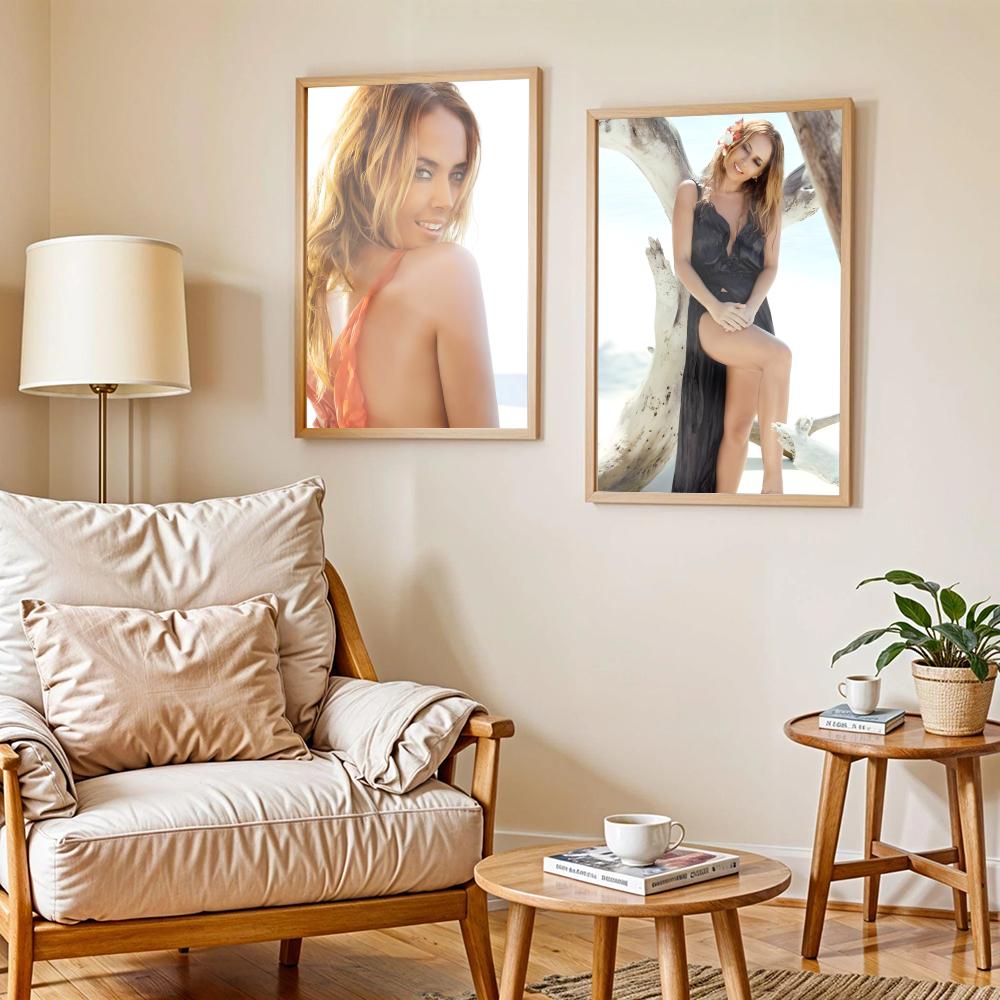 Постер с изображением певицы Z – обзор и цена Home Decor Living Room Ideas